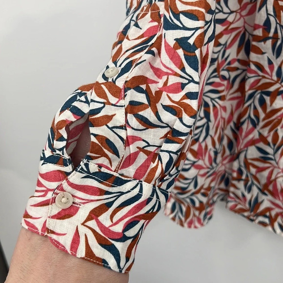 Lands End Button Front Shirt Womens Medium Leaf Print Tropical Linen Long Sleeve - Picture 3 of 12